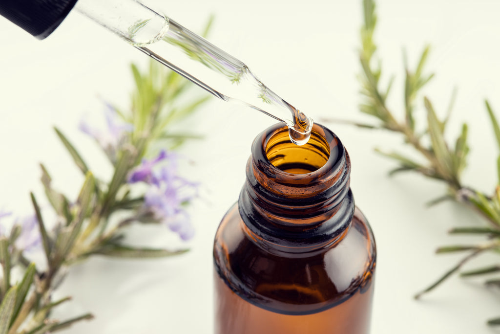 Tiff's Tips #9: How to make a Thieves essential oil blend